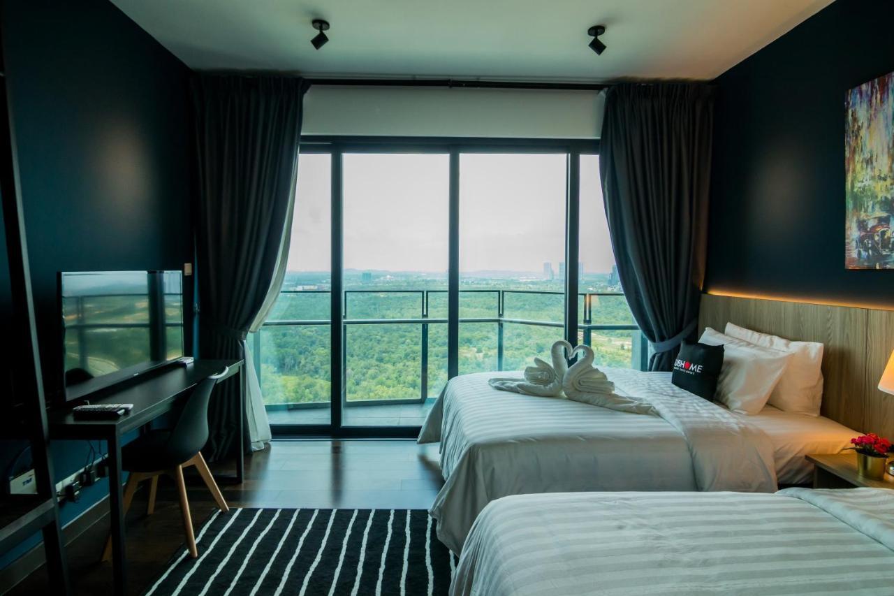 Almas Suites By Subhome Nusajaya  Bagian luar foto
