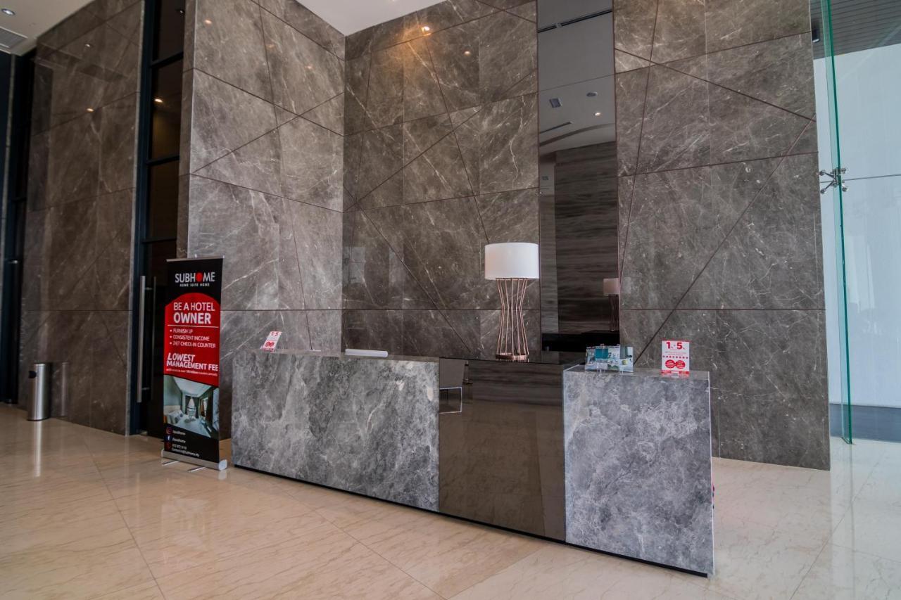 Almas Suites By Subhome Nusajaya  Bagian luar foto